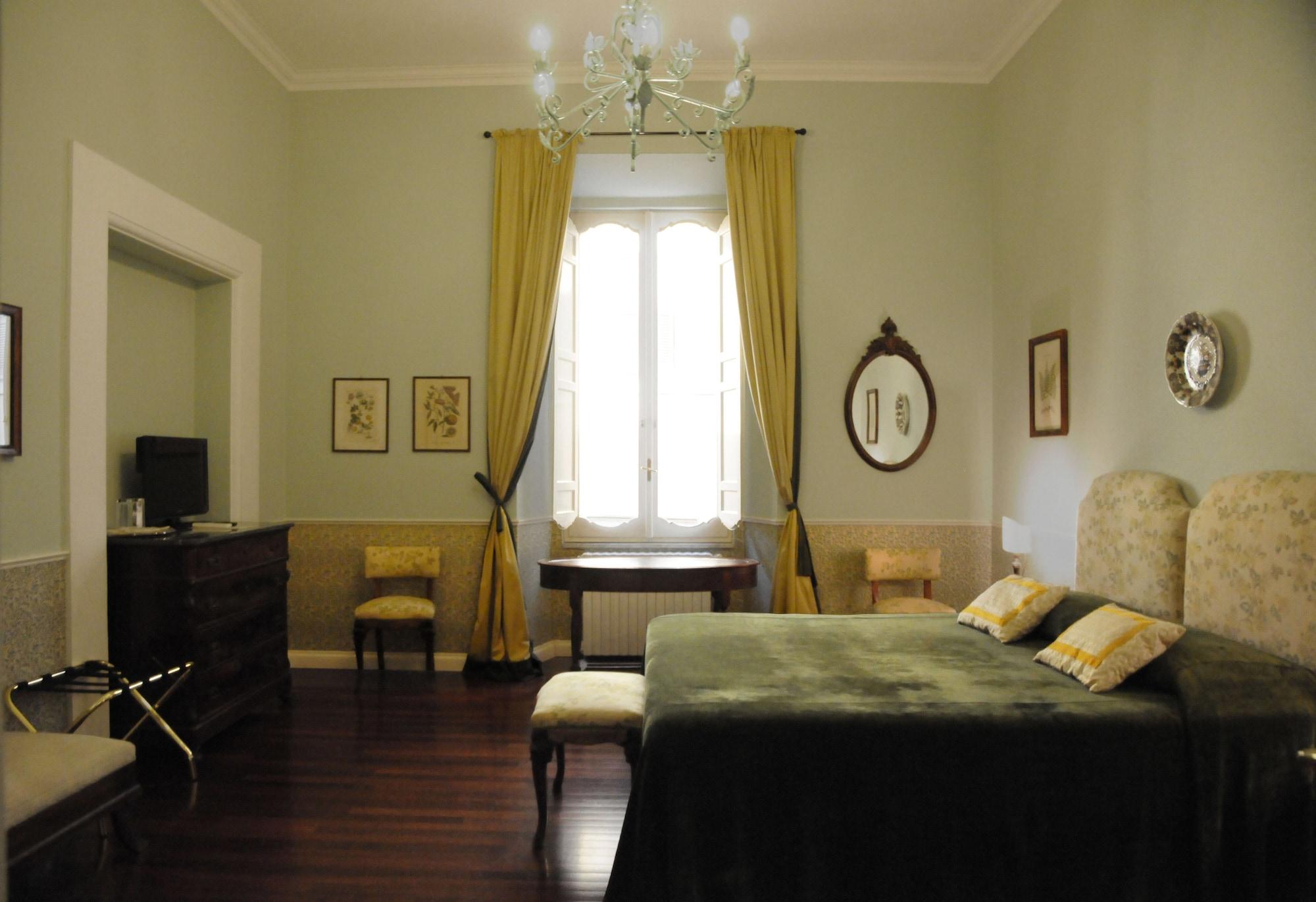 Bed and Breakfast Relais Teatro Argentina Рим Экстерьер фото