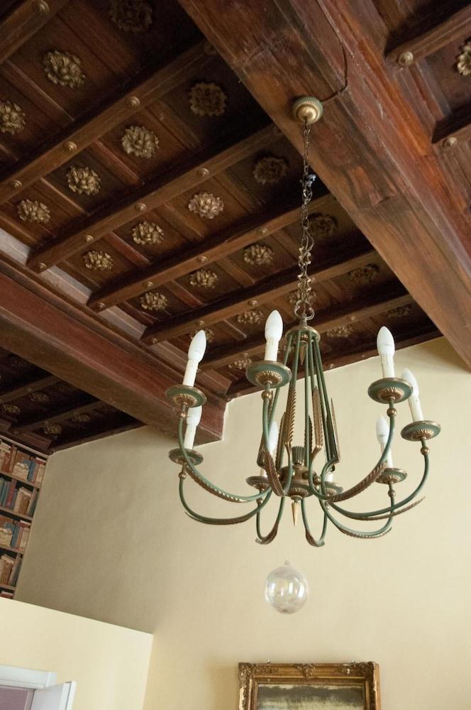 Bed and Breakfast Relais Teatro Argentina Рим Экстерьер фото