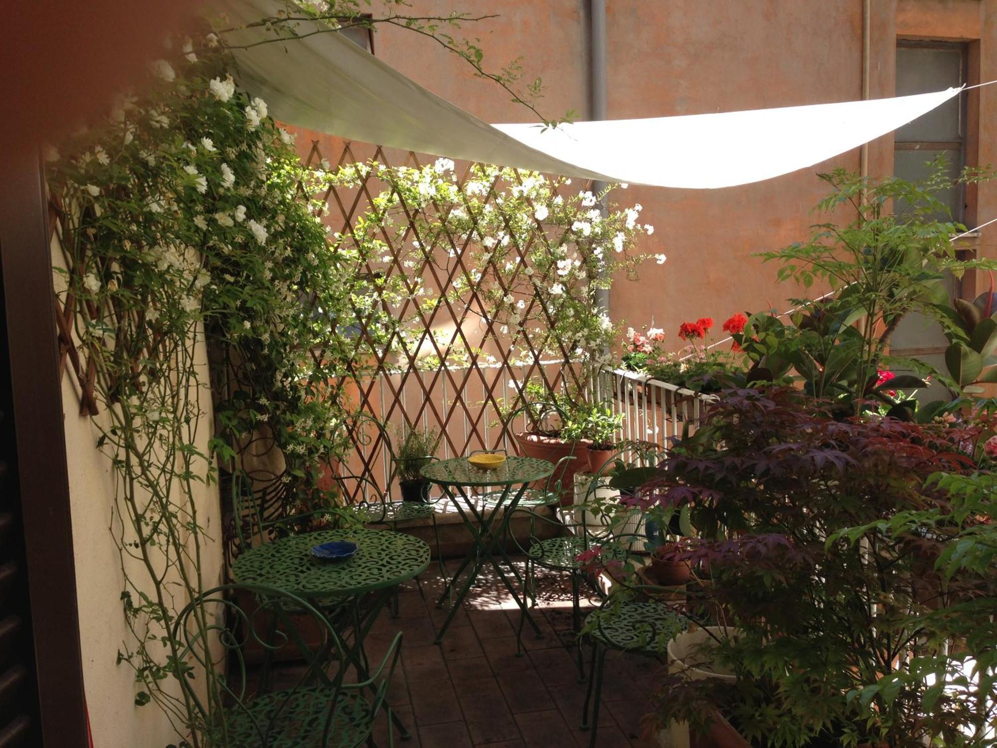 Bed and Breakfast Relais Teatro Argentina Рим Экстерьер фото