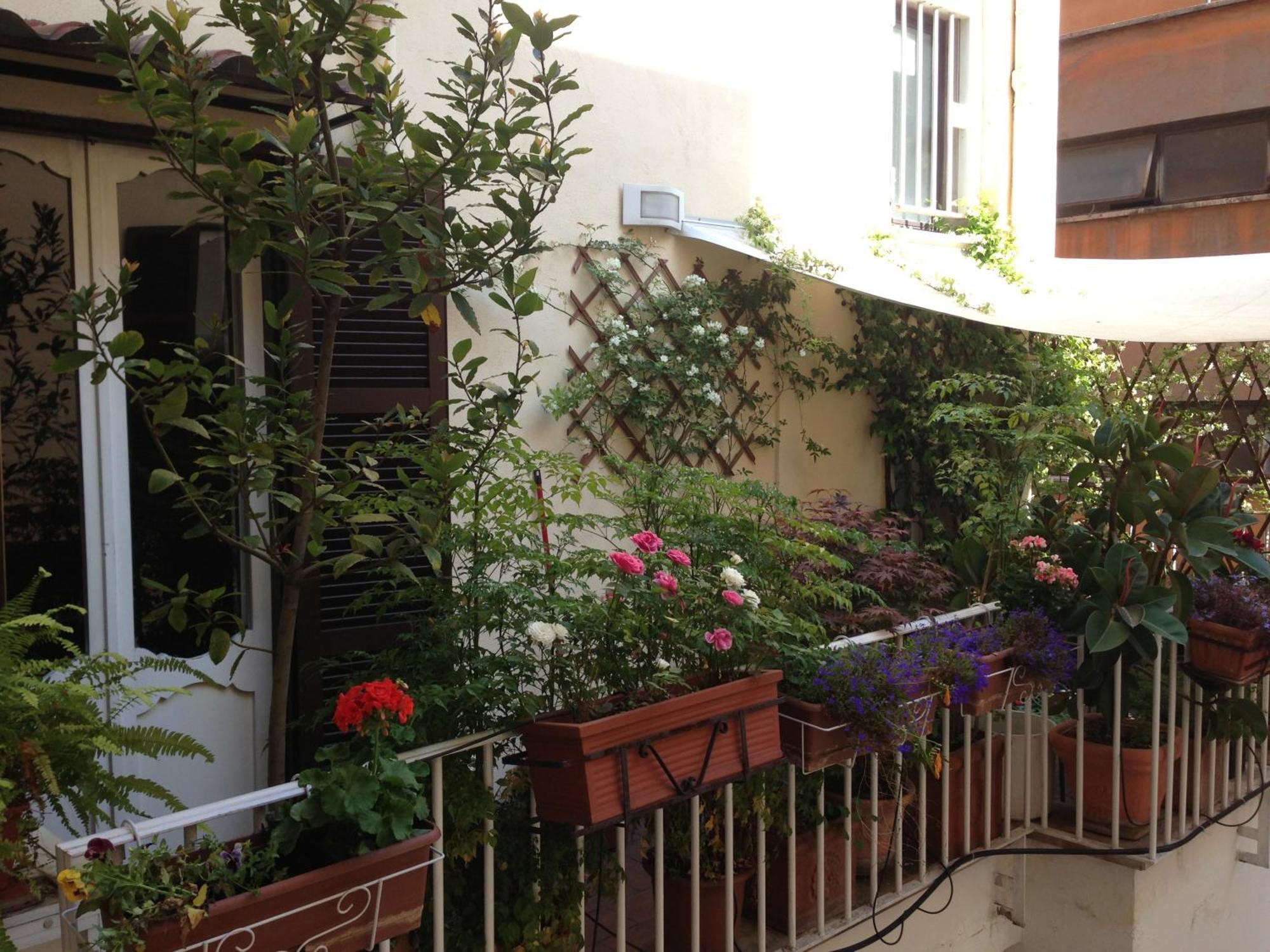 Bed and Breakfast Relais Teatro Argentina Рим Экстерьер фото